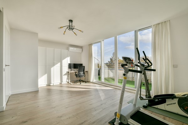 Medium property photo - Balatonmeerlaan 43, 1060 RD Amsterdam